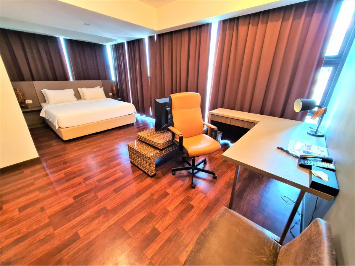 Nexus Business Suite Hotel Shah Alam Exterior photo