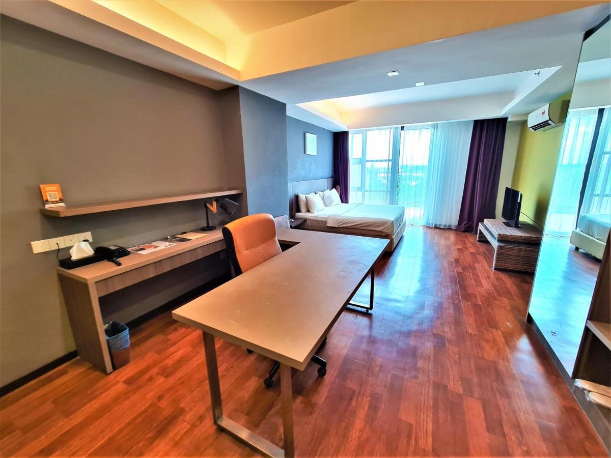 Nexus Business Suite Hotel Shah Alam Exterior photo