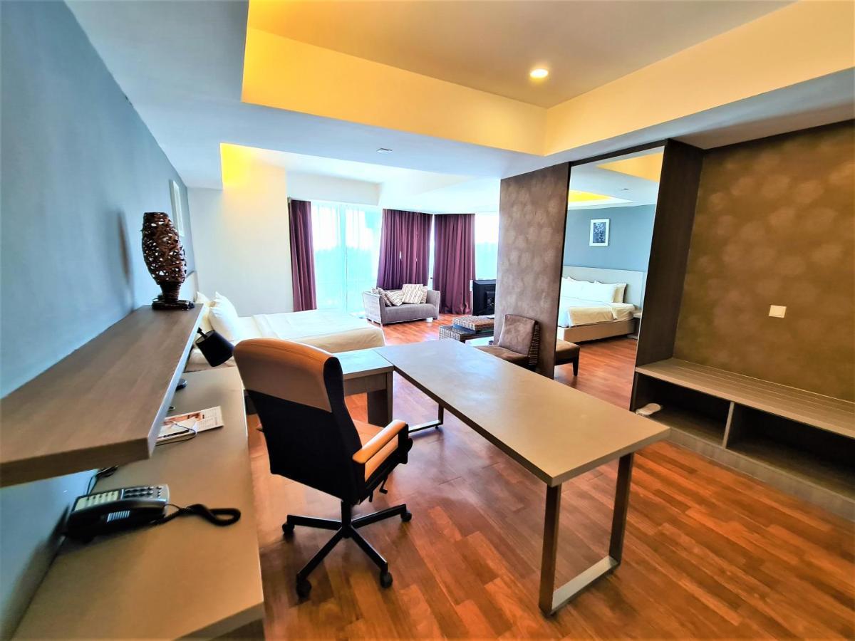 Nexus Business Suite Hotel Shah Alam Exterior photo