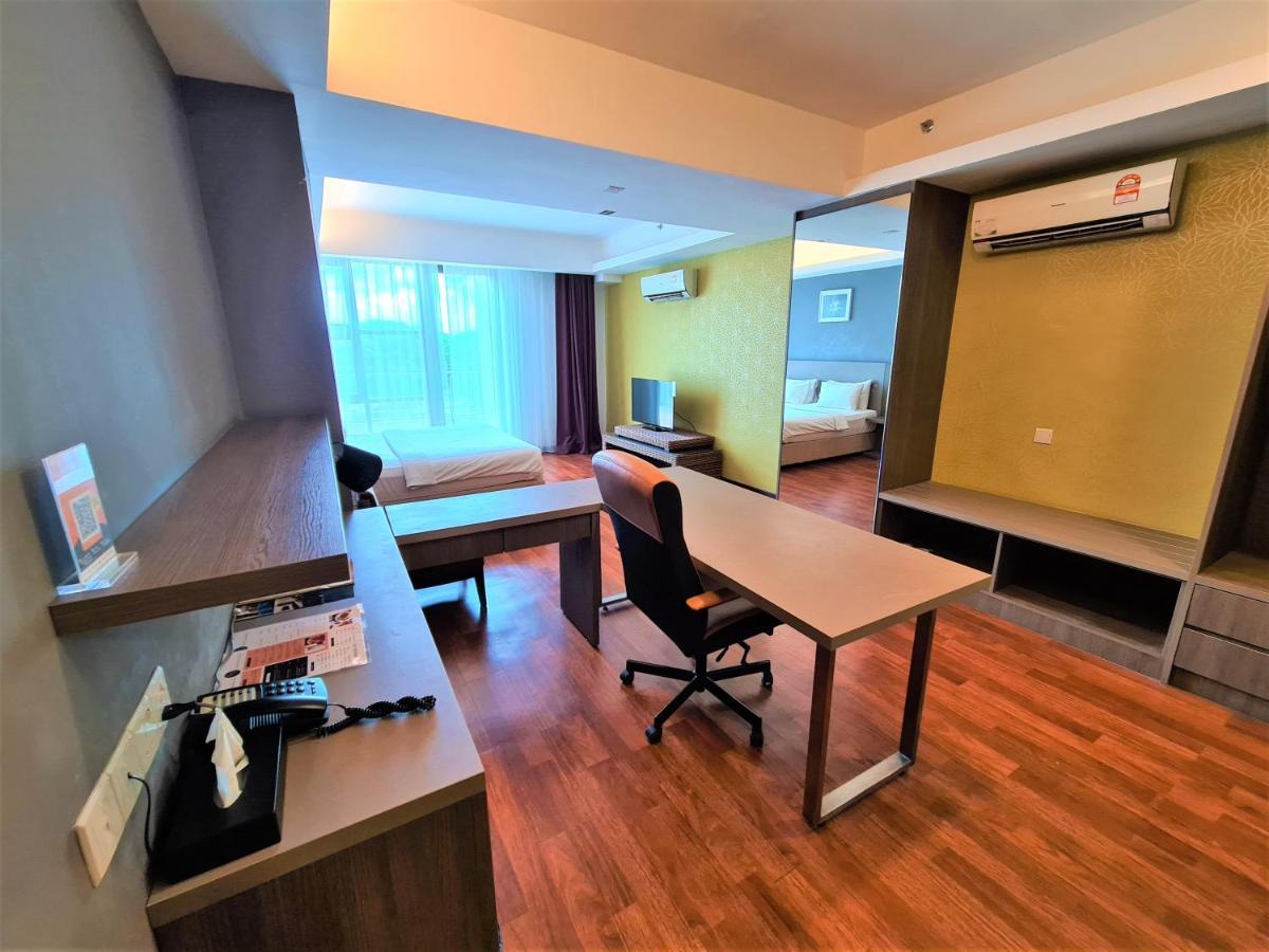 Nexus Business Suite Hotel Shah Alam Exterior photo