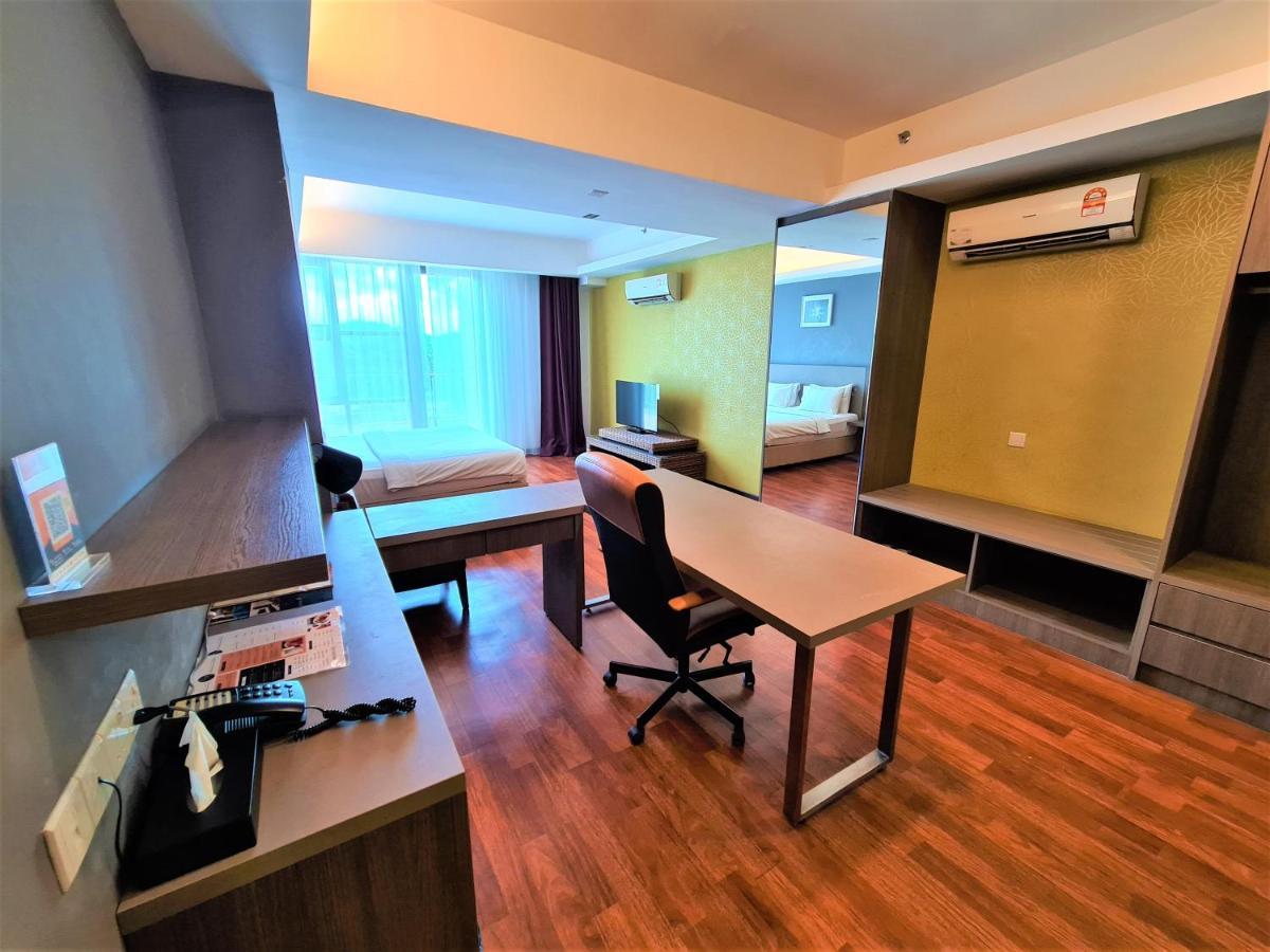 Nexus Business Suite Hotel Shah Alam Exterior photo